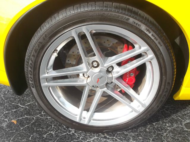 Chevrolet Corvette R/T Sport Utility 4D Coupe