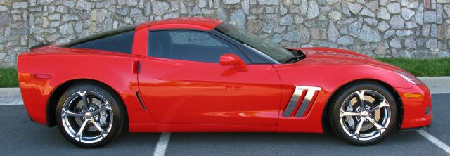 Chevrolet Corvette 2010 photo 2