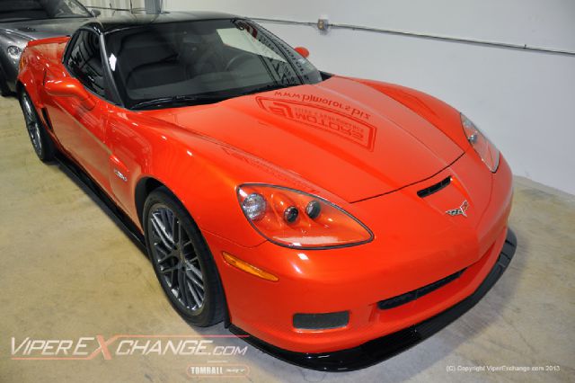 Chevrolet Corvette 2011 photo 2