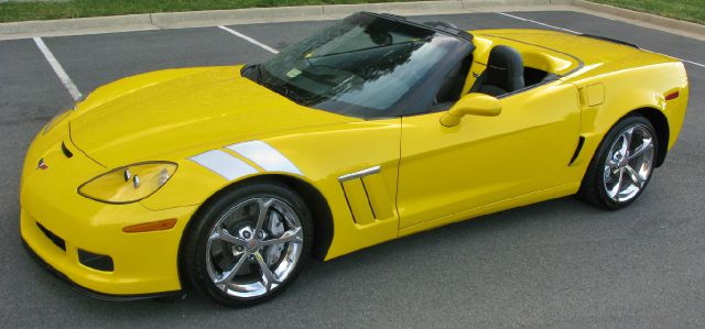 Chevrolet Corvette 2011 photo 2