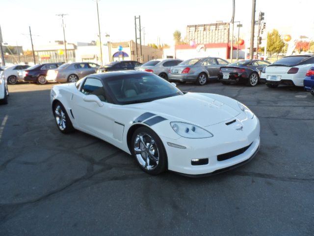 Chevrolet Corvette 2011 photo 2