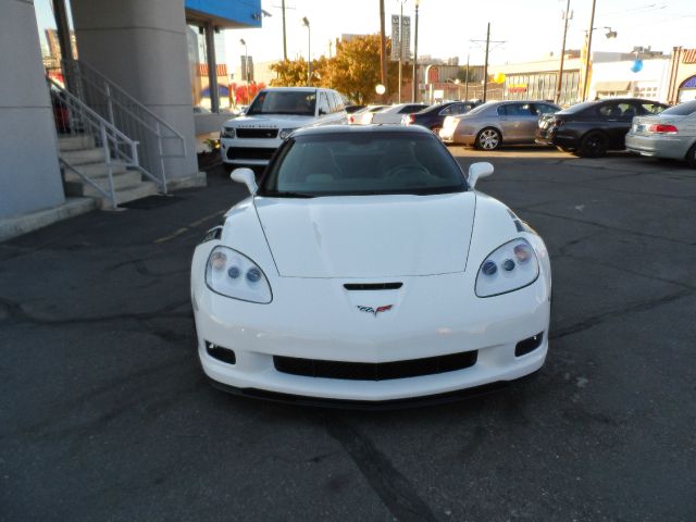 Chevrolet Corvette 2011 photo 3