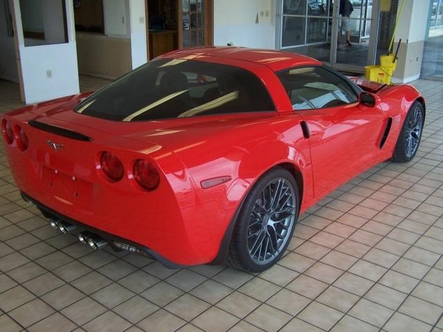 Chevrolet Corvette 2011 photo 4
