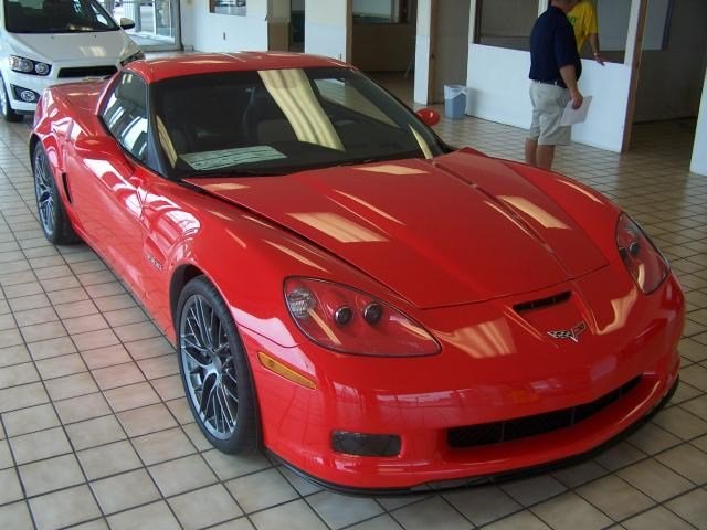 Chevrolet Corvette 2011 photo 2