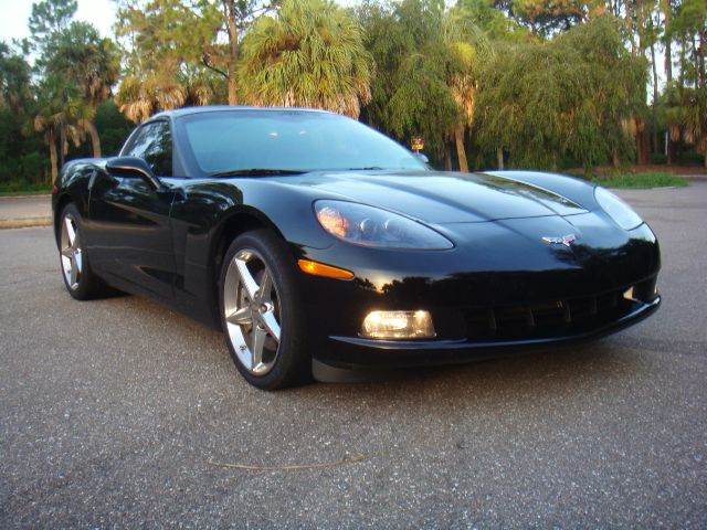 Chevrolet Corvette 2011 photo 2