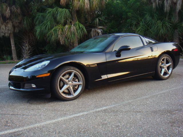 Chevrolet Corvette 2011 photo 4