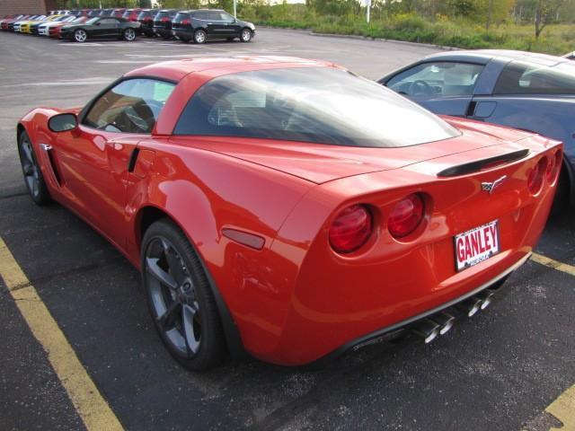 Chevrolet Corvette 2012 photo 2