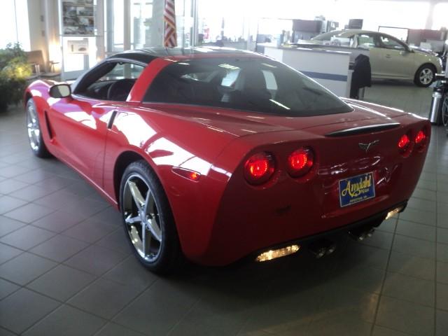 Chevrolet Corvette 2012 photo 4