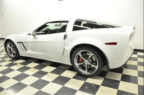Chevrolet Corvette 2012 photo 2