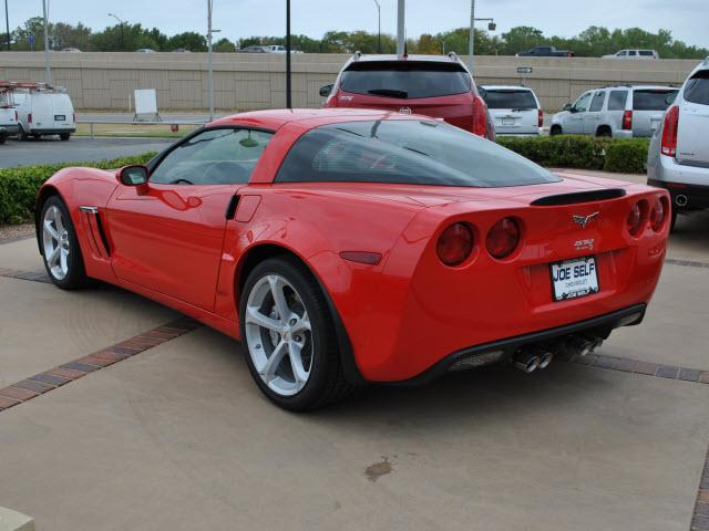 Chevrolet Corvette 2012 photo 2