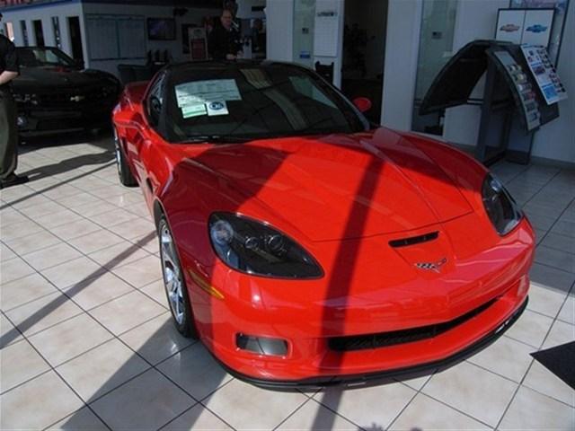 Chevrolet Corvette 2WD 4dr SLT SUV Coupe