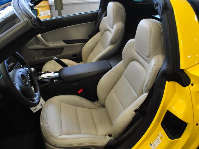 Chevrolet Corvette 2012 photo 3