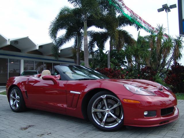 Chevrolet Corvette 2013 photo 2