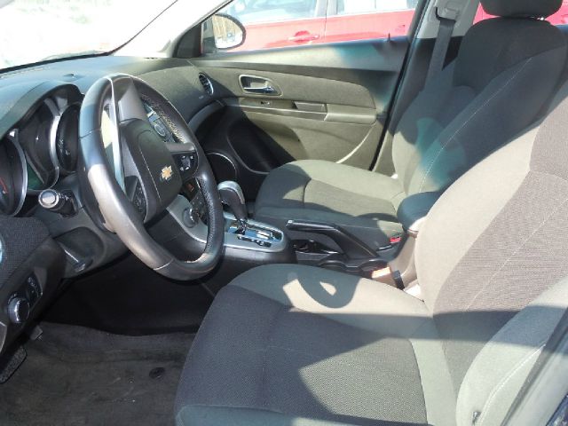 Chevrolet Cruze 2011 photo 2
