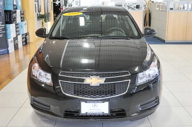 Chevrolet Cruze 2011 photo 2