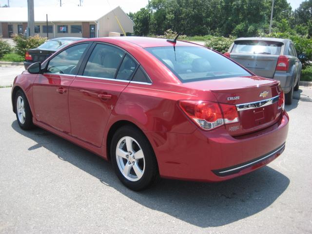 Chevrolet Cruze 2011 photo 2