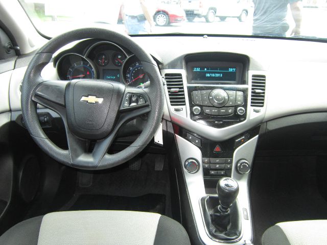 Chevrolet Cruze 2011 photo 4