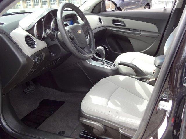 Chevrolet Cruze 2011 photo 3