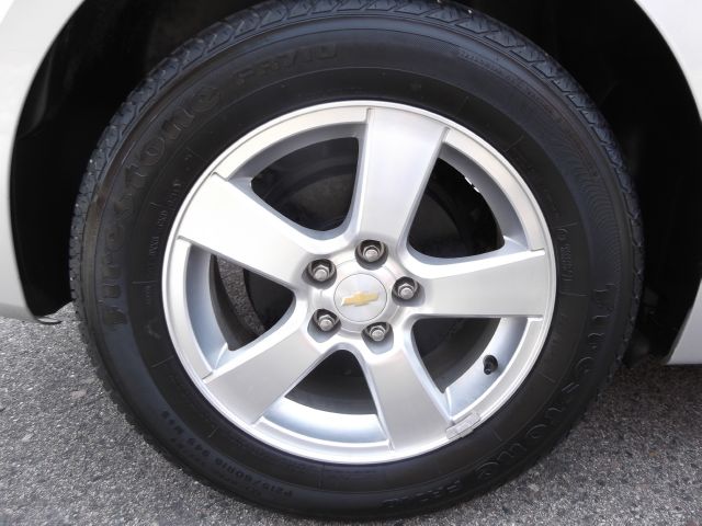 Chevrolet Cruze 2011 photo 2