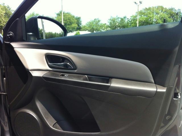 Chevrolet Cruze 2011 photo 10
