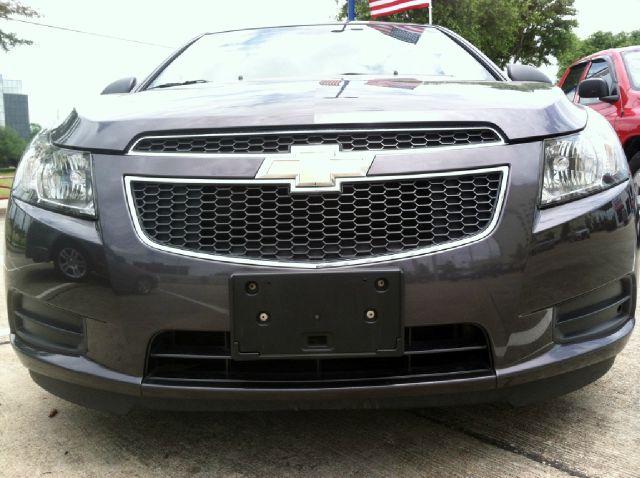 Chevrolet Cruze 2011 photo 3