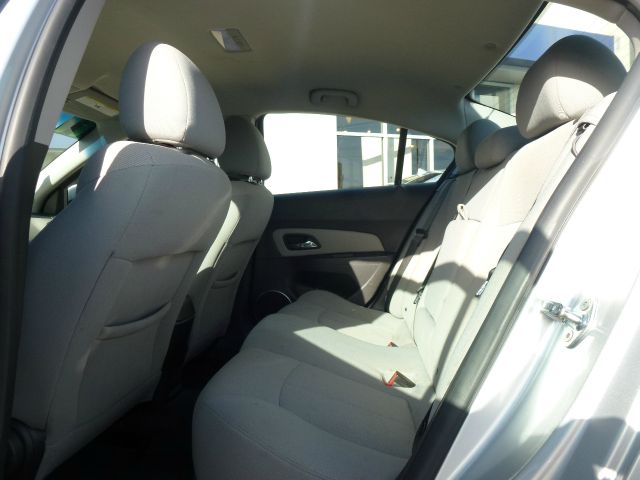 Chevrolet Cruze 2011 photo 3