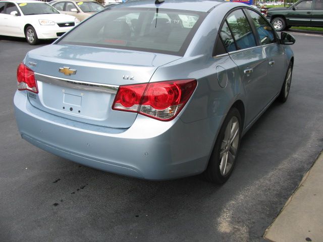 Chevrolet Cruze 2011 photo 3