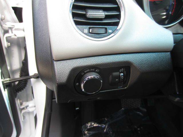 Chevrolet Cruze 2011 photo 12