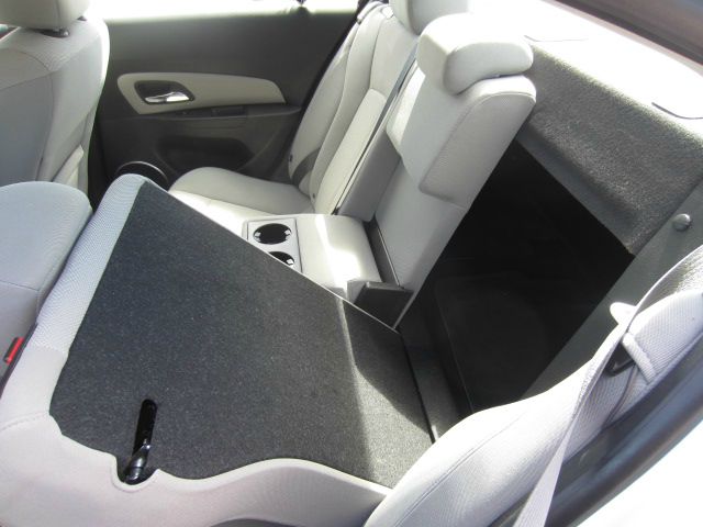 Chevrolet Cruze 2011 photo 16