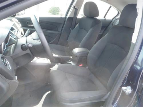 Chevrolet Cruze 4dr Sdn I4 CVT 2.5 Other