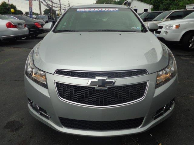 Chevrolet Cruze 2011 photo 3