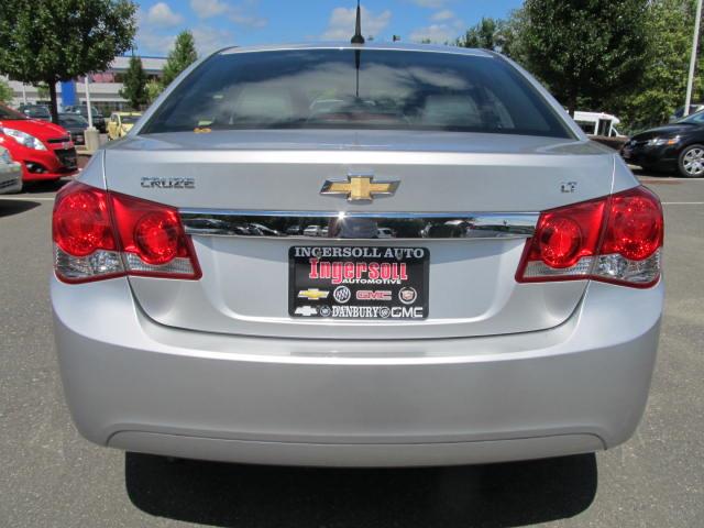 Chevrolet Cruze 2011 photo 2