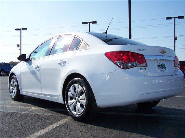Chevrolet Cruze 2012 photo 2