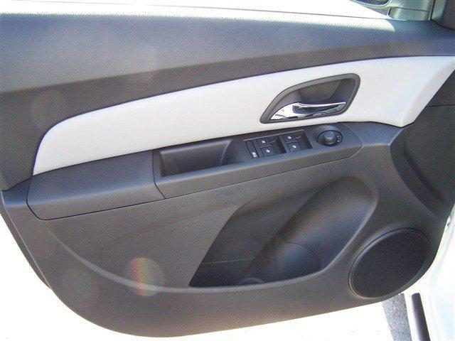 Chevrolet Cruze 2012 photo 4
