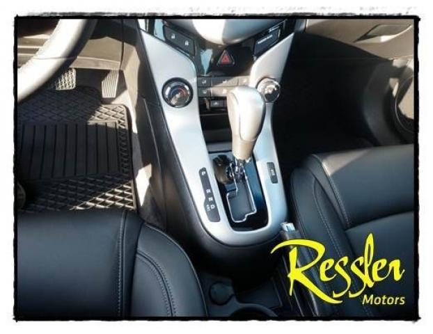 Chevrolet Cruze 2012 photo 2