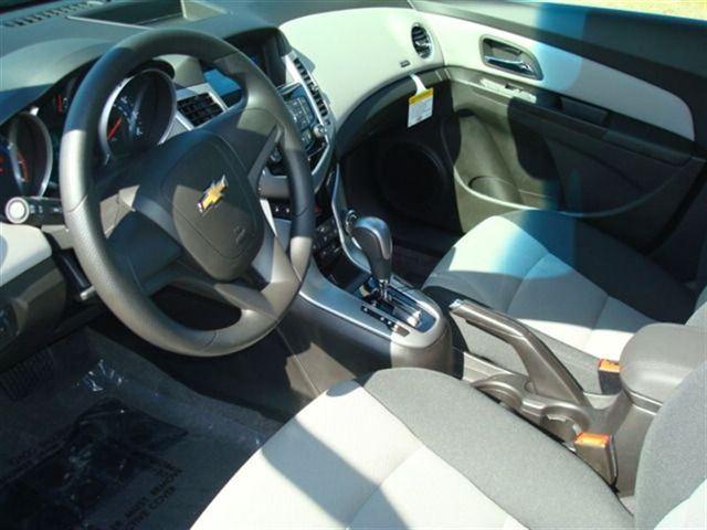 Chevrolet Cruze 2012 photo 3