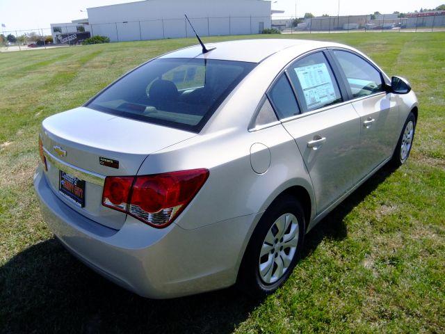 Chevrolet Cruze 2012 photo 2