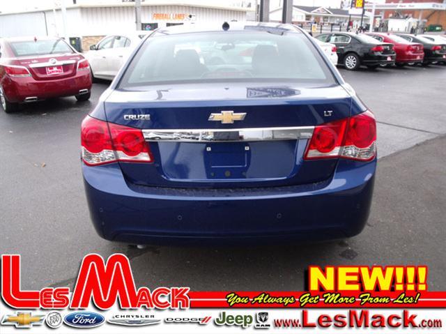 Chevrolet Cruze 2012 photo 2