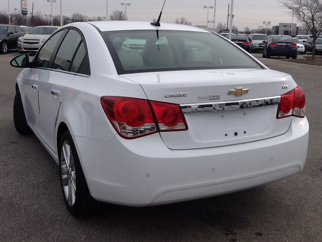 Chevrolet Cruze 2012 photo 3