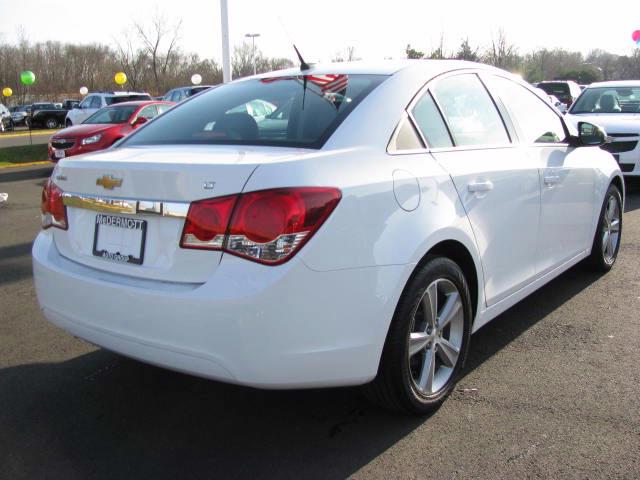 Chevrolet Cruze 2012 photo 2