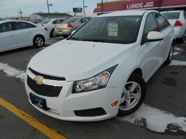 Chevrolet Cruze Hybrid 4wd-i Sedan