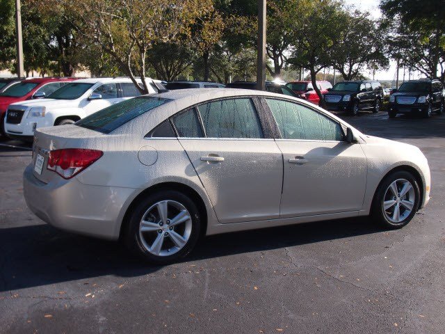 Chevrolet Cruze 2012 photo 3