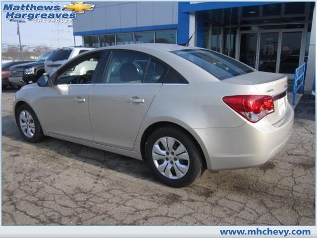 Chevrolet Cruze 2012 photo 2