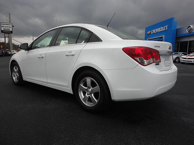 Chevrolet Cruze 2012 photo 2