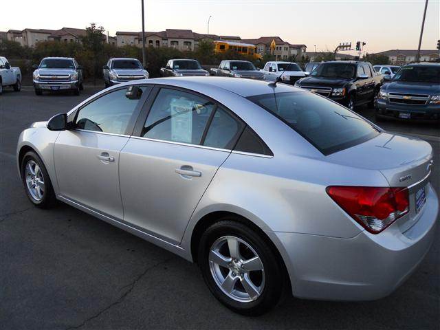 Chevrolet Cruze 2012 photo 3