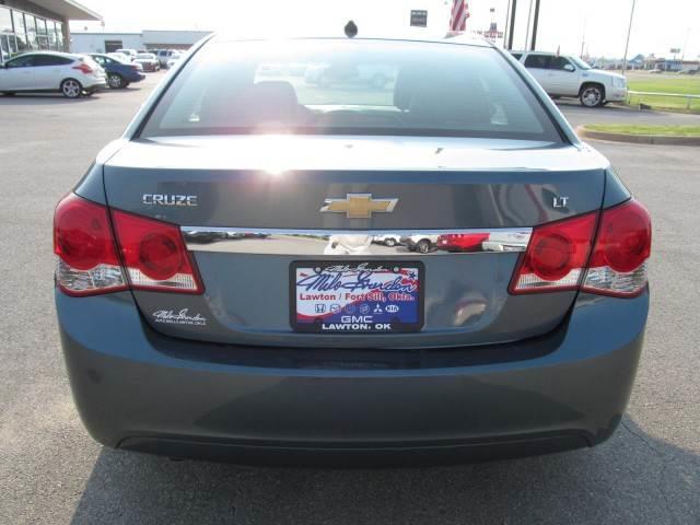 Chevrolet Cruze 2012 photo 2