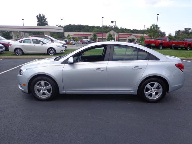 Chevrolet Cruze 2012 photo 3