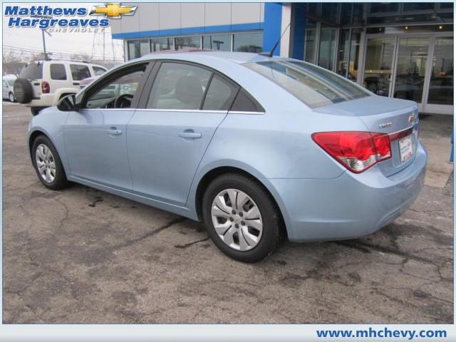 Chevrolet Cruze 2012 photo 2