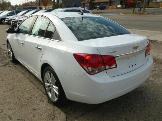 Chevrolet Cruze 2012 photo 3