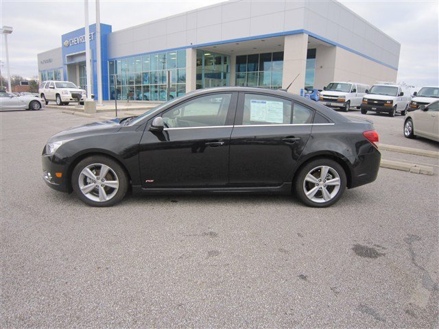 Chevrolet Cruze 2012 photo 2